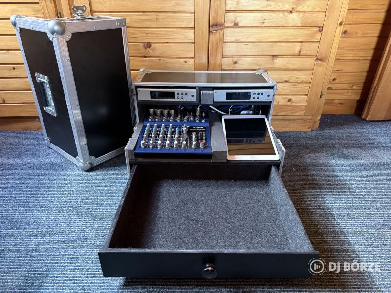 Fiókos Safe Case Rack Kábelezve