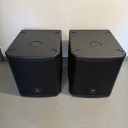 2 db SUB: JBL PRX 915XLF, csak 5 alkalommal használt, ajándék bőr védőhuzattal.