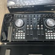 Traktor Kontrol S4 MK2