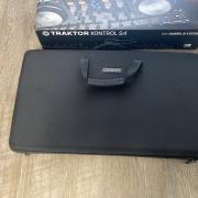 Traktor Kontrol S4 MK2
