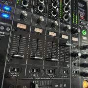 Pioneer Djm 800 eladó.