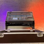Allen & Heath Qu-32 Chrome Edition digitális keverőpult + Thon flightcase eladó