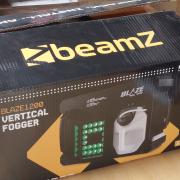 BEAMZ Blaze 1200 DMX vertikáis LED-es füstgép csak kipróbált, új állapotban eladó