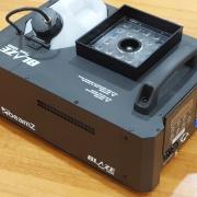 BEAMZ Blaze 1200 DMX vertikáis LED-es füstgép csak kipróbált, új állapotban eladó