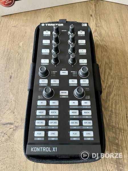2DB TRAKTOR KONTROL X1 + 2DB TÁSKA