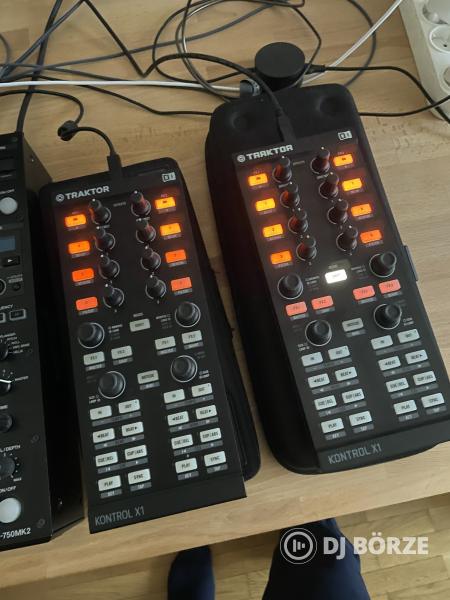 2DB TRAKTOR KONTROL X1 + 2DB TÁSKA