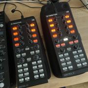 2DB TRAKTOR KONTROL X1 + 2DB TÁSKA