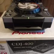 Pioneer CDJ 400 1 db nagyon szép állapotban dobozában