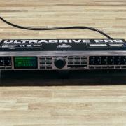 Behringer DCX2496 digitális rendszervezérlő
