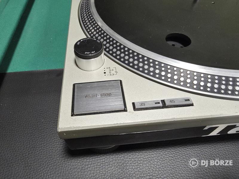 2 darab Technics SL-1200MK2 Dj. lemezjátszó