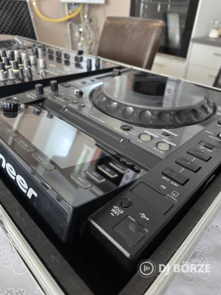 Pioneer cdj 2000