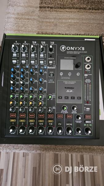 Mackie Onyx 8 keverőpult