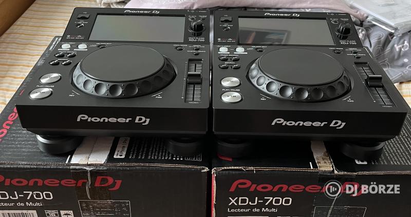 Pioneer XDJ-700 pár
