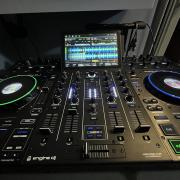 Denon Prime 4+ plusz 2 aktív hangfal