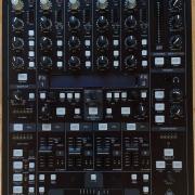 Behringer DDM4000 digitális DJ keverő