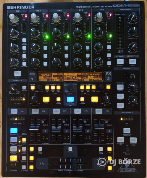 Behringer DDM4000 digitális DJ keverő