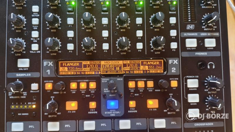 Behringer DDM4000 digitális DJ keverő