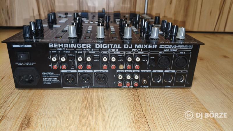 Behringer DDM4000 digitális DJ keverő