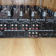 Behringer DDM4000 digitális DJ keverő