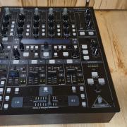 Behringer DDM4000 digitális DJ keverő