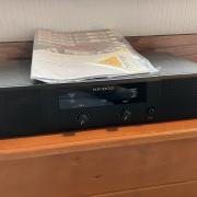 Behringer NX1000 erősítő