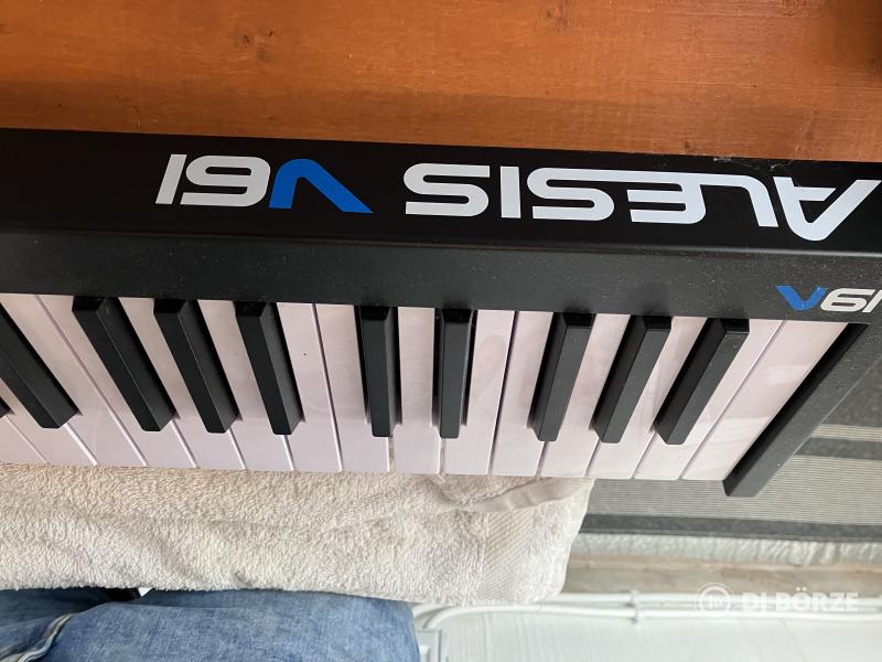 Alesis V61 MIDI billentyűzet