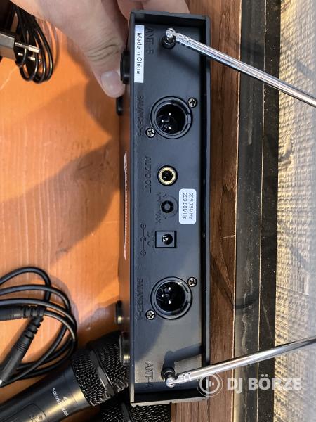 SoundSation VHF Vezeték nélküli Mikrofon Rendszer