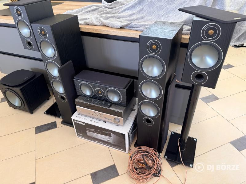 Yamaha RX-V685 házimozi rendszer