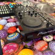 Pioneer Efx 1000+Kontrol x1 egyedi szinezésű+4dbcd+2db lemez timecod+2torg timecod lp+Akai Midimix