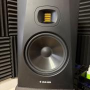 Adam Audio T8V Stúdió monitor pár