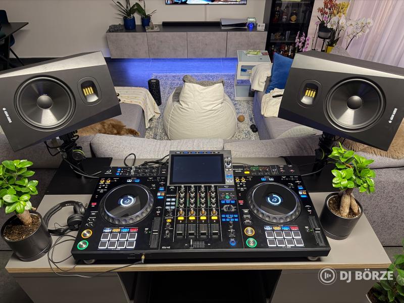 Alphateta XDJ-AZ