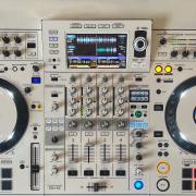 Pioneer XDJ-XZ /White skin/