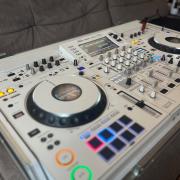 Pioneer XDJ-XZ /White skin/