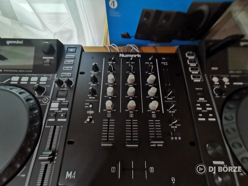 Numark M4 DJ keverőpult