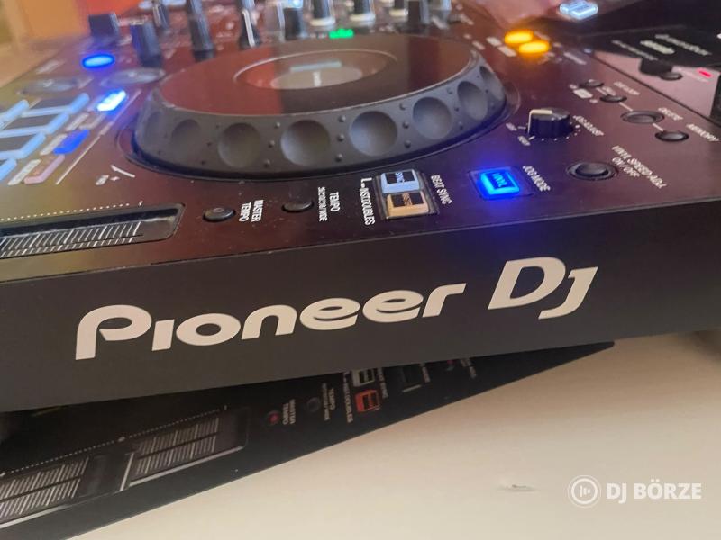 Eladó Pioneer XDJ-RX3 kitünő állapotban
