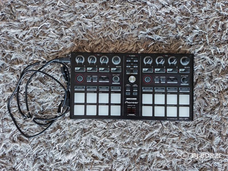 Pioneer DDJ SP1 DJ kontroller