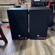 Electro-Voice ELX112P aktív hangfalpár eladó!