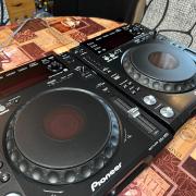 Eladó Pioneer CDJ-850K  Beszámítás is lehet.