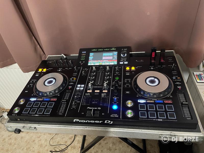 Pioneer XDJ-RX2 + Rack