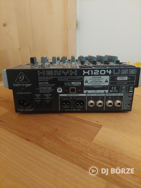 BEHRINGER XENYX X1204USB
