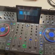 Denon Prime4 kontroller Thomann rackben