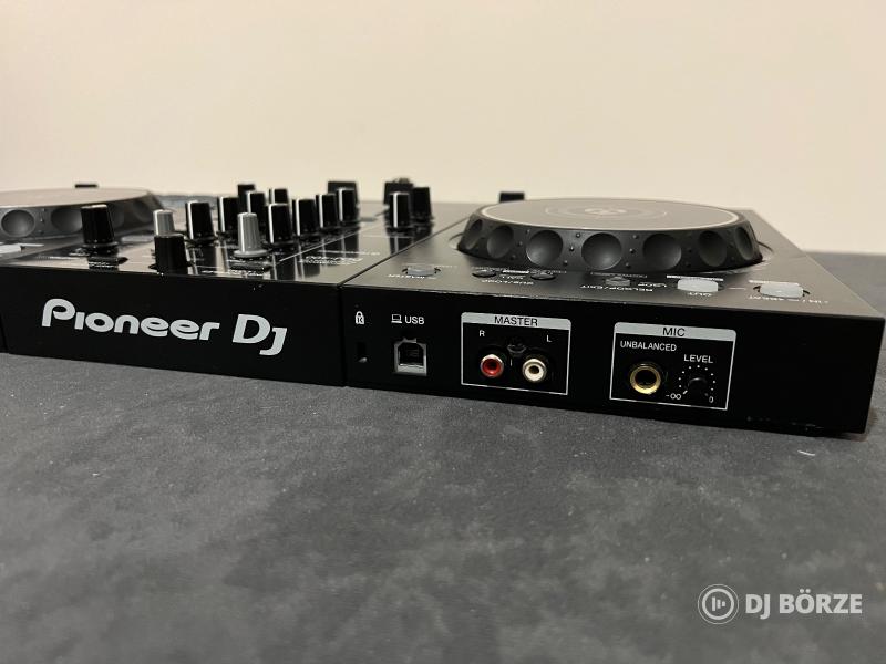 Pioneer DDJ-400 keverőpult / DJ pult