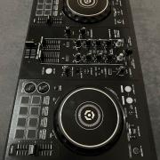 Pioneer DDJ-400 keverőpult / DJ pult