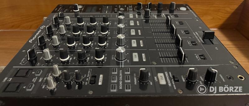 Pioneer DJM900 NXS2 nagyon szép állapot (fóliázott, rack-ben tárolt), hibátlan működés