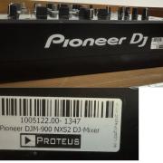 Pioneer DJM900 NXS2 nagyon szép állapot (fóliázott, rack-ben tárolt), hibátlan működés