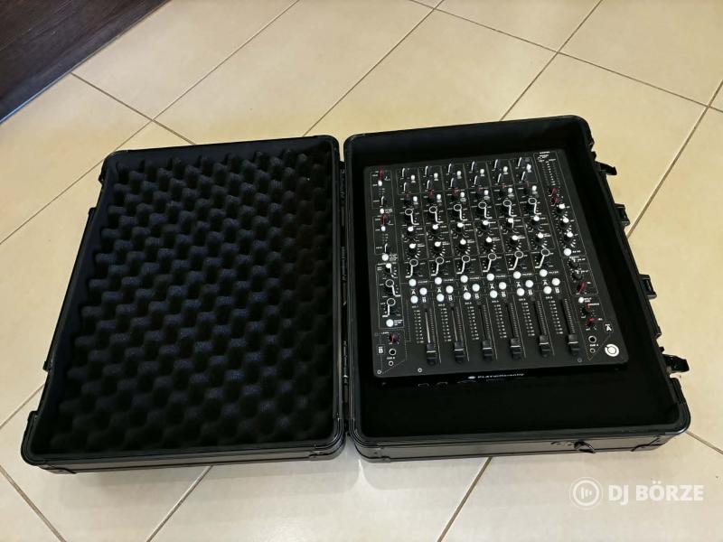 PLAYdifferently Model 1 (Allen & Heath)