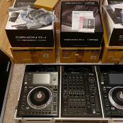 Gyűjtői, ÚJ állapotú ,dobozos, 2 db DENON SC5000M + 1 db DENON X1800 + MAGMA rack