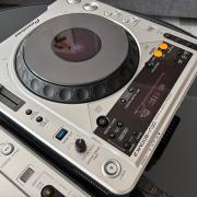 Pioneer CDJ-800 MKII pár (120V, 230V)