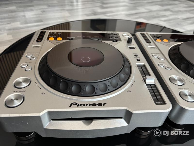 Pioneer CDJ-800 MKII pár (Új állapotú)