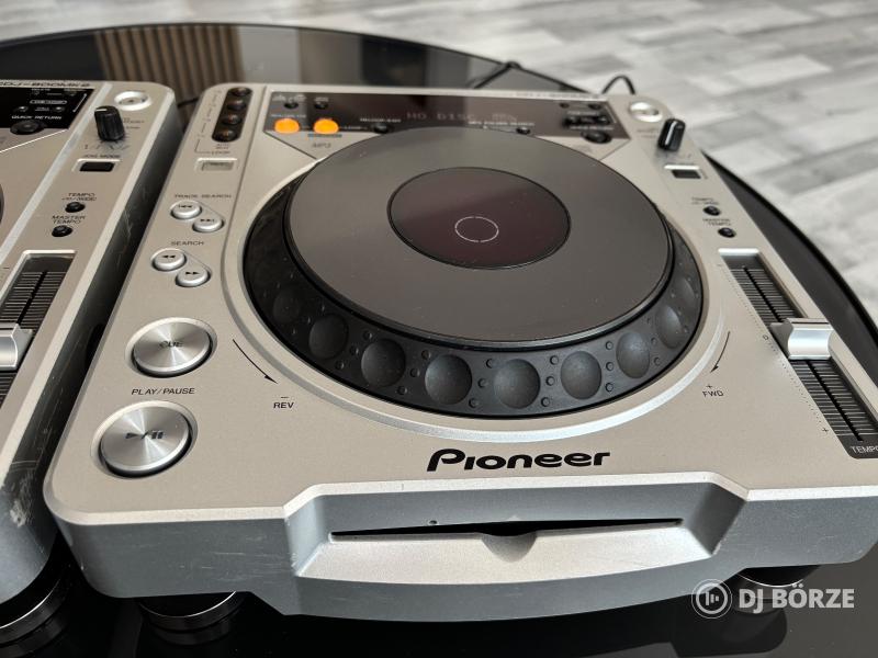 Pioneer CDJ-800 MKII pár (Új állapotú)